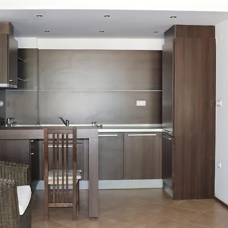 Private Studio In Marina City